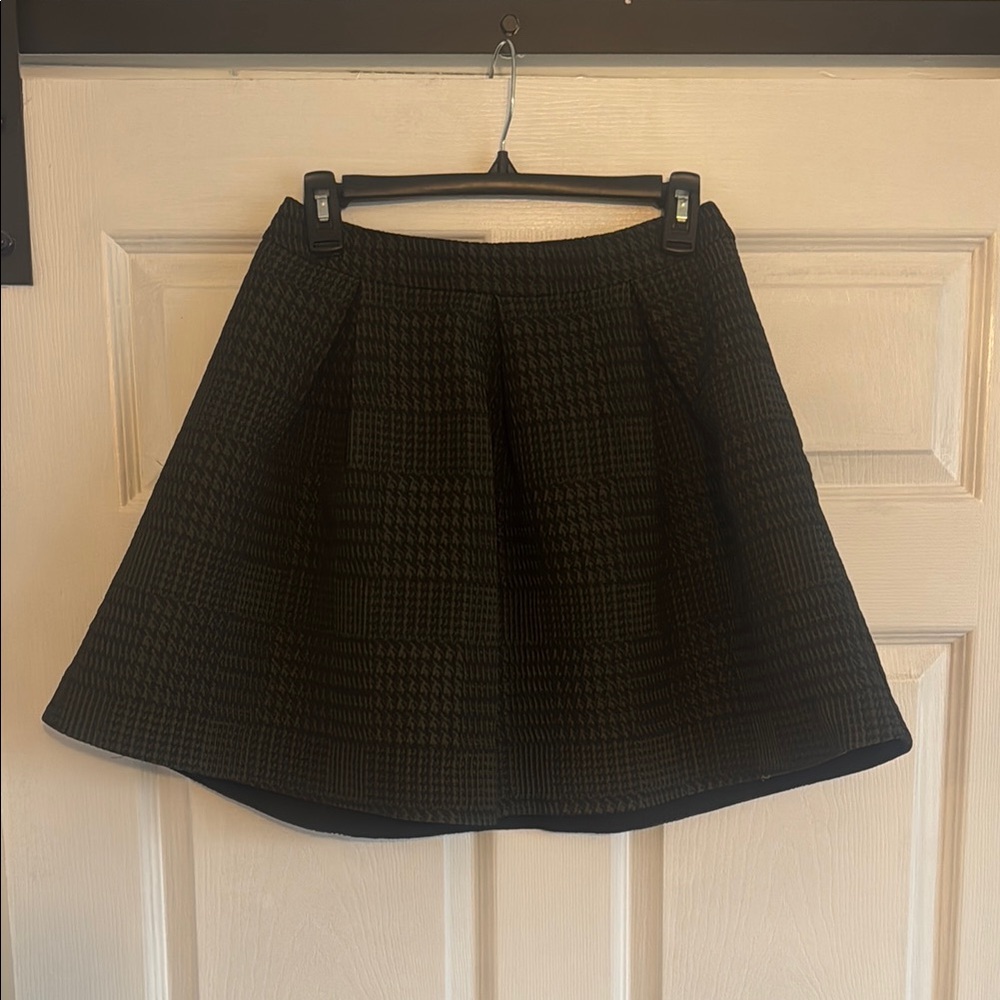 Express Black & Green Pleated Mini Skirt